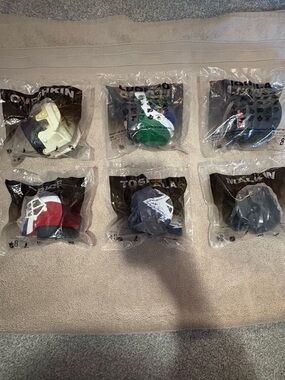 2009 McDonald’s mini NHL hockey helmets and figures (complete set and sealed!!!)